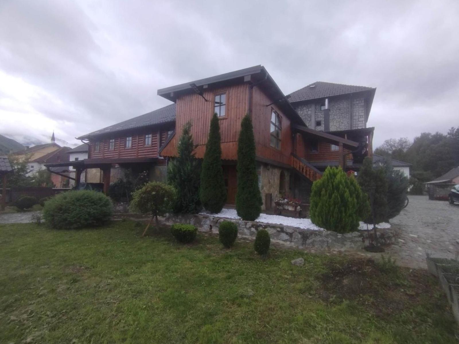 Kula Nekovic Bed and Breakfast Gusinje Exteriör bild